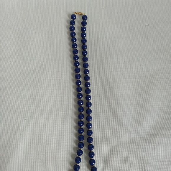 Vintage Navy Blue & Gold Toned Single Strand Acrylic Beaded Lightweight Necklace - Picture 3 of 9